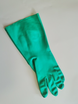 Un nitrile resistente di 18 di Mil Green Nitrile Glove Heat di resistenza di famiglia guanti del prodotto chimico