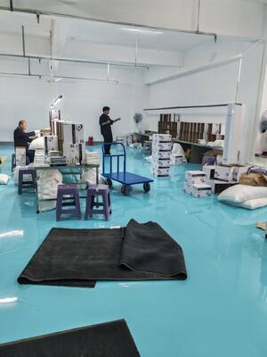 Guanti monouso a nitrile flessibili senza polvere Perfetti per applicazioni mediche industriali e alimentari